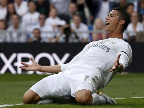 Ronaldo phá kỷ lục, ghi 324 bàn cho Real