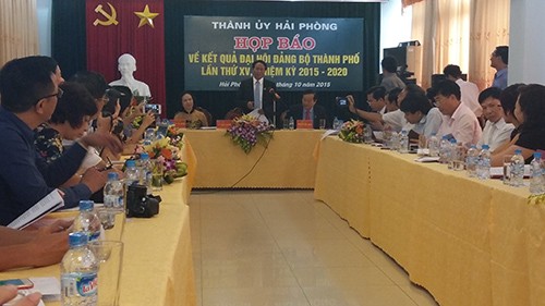 Ban Thường vụ Thành ủy Hải Phòng thiếu bốn người