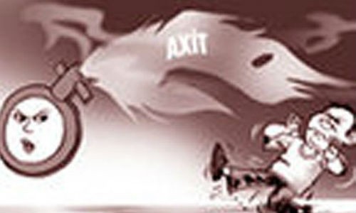 Tạt axit vào tình cũ