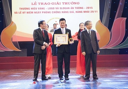 VietinBank nhận giải thưởng Thương hiệu Vàng 2015