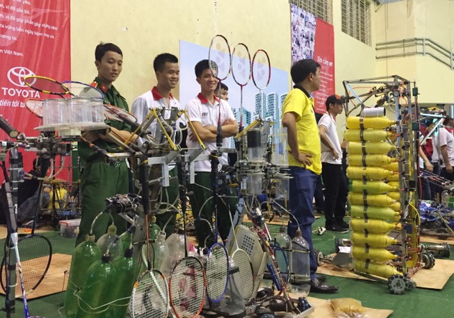 Khởi động vòng chung kết Robocon 2015