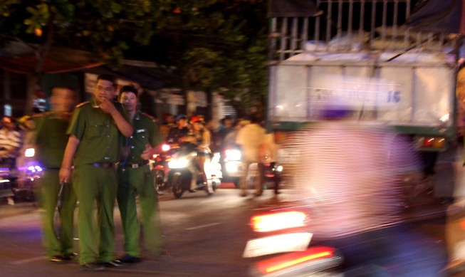 Nam sinh viên tử vong tại chỗ do va quẹt xe tải