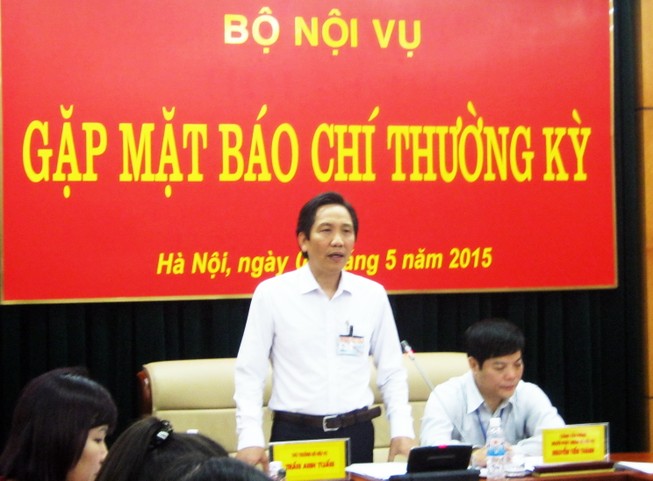 Bộ Nội vụ lên tiếng về việc hàng trăm giáo viên có nguy cơ mất việc