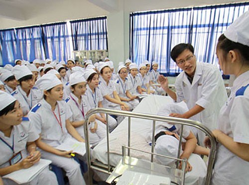 Tuyển 150 ứng viên sang Đức làm điều dưỡng