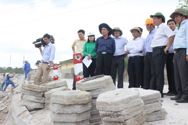 Xác định nguyên nhân ban đầu khiến kênh Ba Bò sụt lún