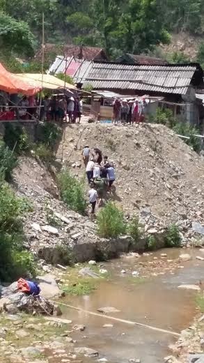 Tạm giữ hình sự kẻ đánh ghen cứa cổ phụ nữ đến chết