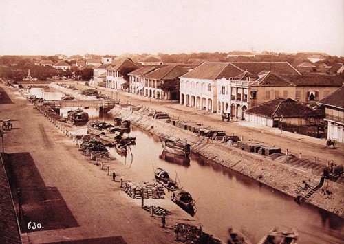 Đường Nguyễn Huệ - dòng kênh thành quảng trường đi bộ đầu tiên