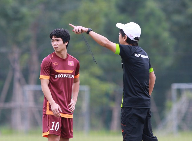 Đội tuyển U-23: Hồng Duy trở lại, Huy Toàn chia tay