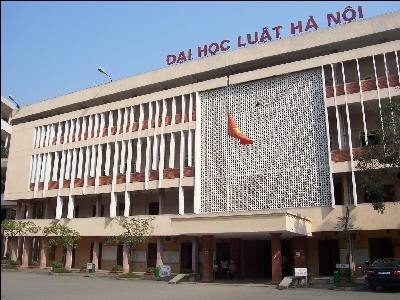 Tạm dừng việc bổ nhiệm người trúng tuyển hiệu trưởng ĐH Luật Hà Nội
