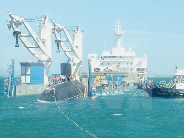 Tàu ngầm lớp Kilo thứ năm đã vào vịnh Cam Ranh an toàn
