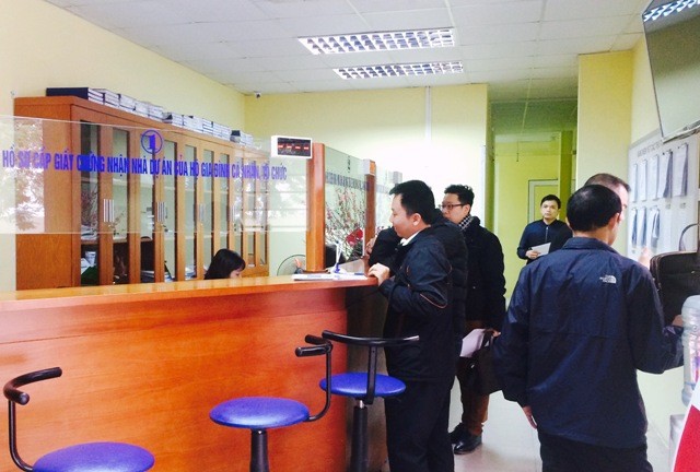 Hà Nội: Lên kế hoạch diệt trừ nạn sách nhiễu, cửa quyền