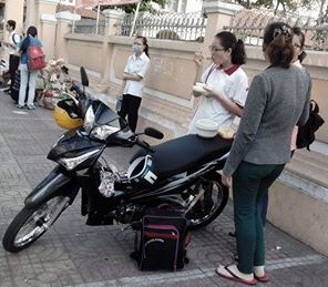 Ngày của Mẹ và 'trận chiến 0,2'