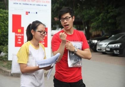 Thí sinh than đề thi môn sinh dài, nhiều câu khó