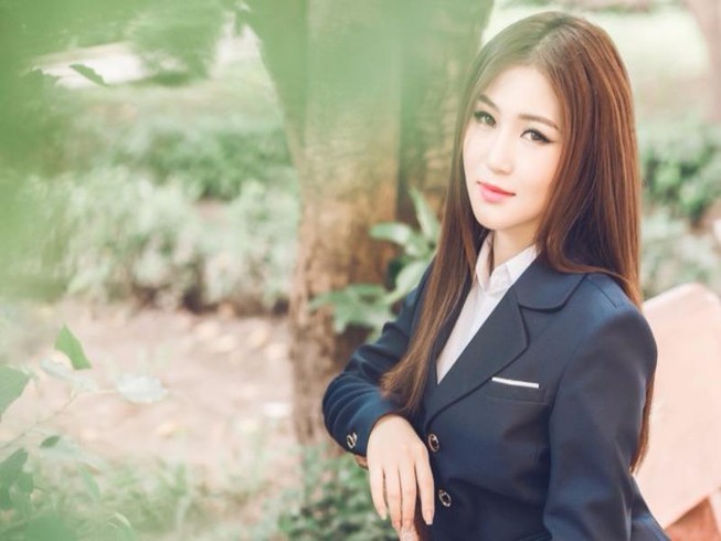 Em gái mưa của Hương Tràm đang gây 'bão mạng'