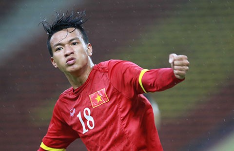 U-23 VN - U-23 Macau (7-0): Mưa trời và mưa bàn thắng
