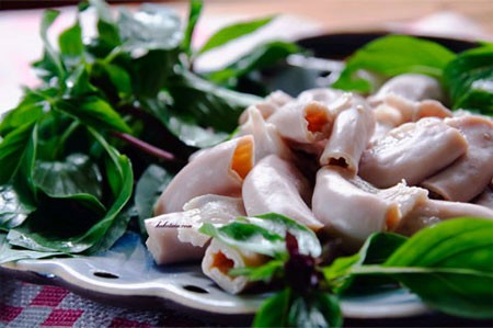 Nghi án vợ bỏ độc lòng heo cho chồng ăn