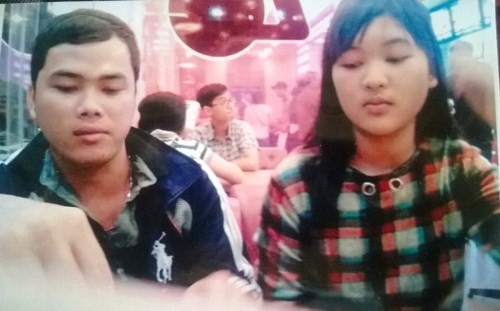 Nữ sinh 14 tuổi nghi theo bạn trai trên Facebook