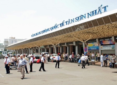 Vẫn sửa chữa sân bay Tân Sơn Nhất từ 10-4
