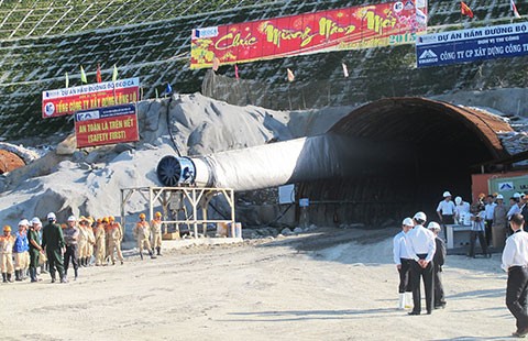 Chính phủ cho xây hầm qua đèo Cù Mông