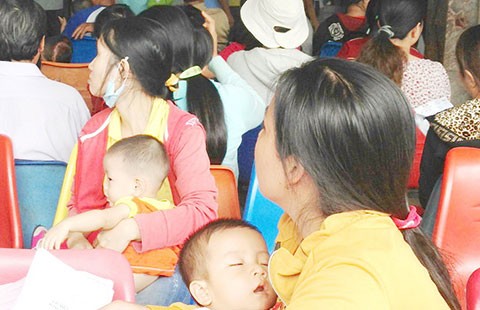 Nắng nóng, trẻ khám bệnh tăng 5%