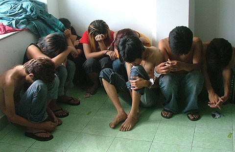 Bắt nhóm vừa ra tù đi cướp, trộm
