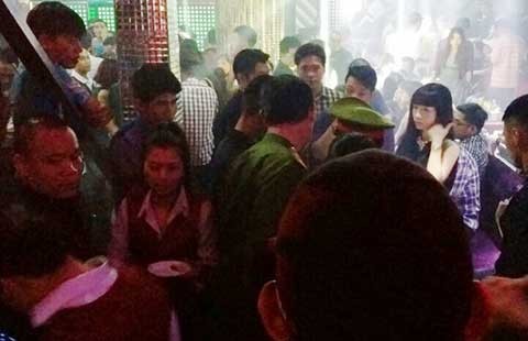 Kiểm tra quán bar, phát hiện ma túy