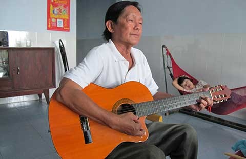 Ông nhạc sĩ bolero cô đơn