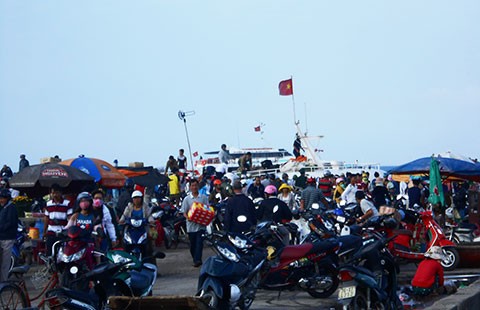 Trên 5.000 du khách ra đảo Lý Sơn dịp lễ 30-4