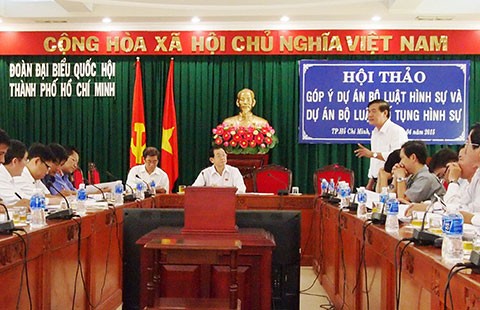 Sửa BLHS: ‘Quy định như dự thảo sẽ chẳng tử hình được “quan tham” nào’!