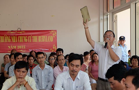 Cư dân mệt mỏi khiếu nại chủ đầu tư