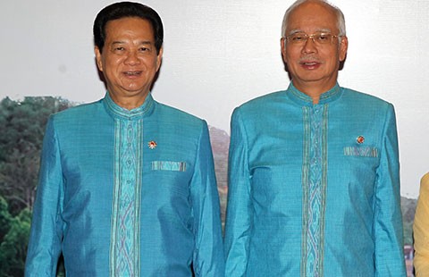 Thủ tướng Nguyễn Tấn Dũng dự Hội nghị cấp cao ASEAN 26