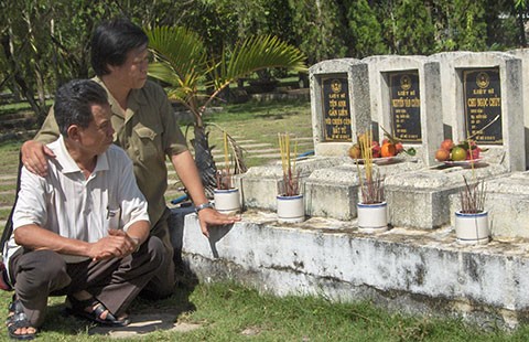 Ngôi chợ không tiếng súng