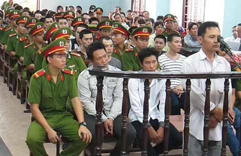 Xử 52 bị cáo trong băng xã hội đen giết người