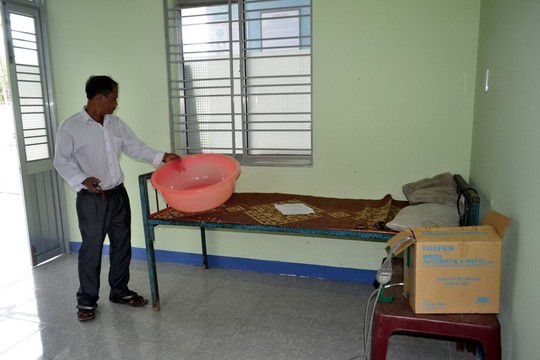 Trạm y tế tiền tỉ nhưng chỉ có một giường bệnh