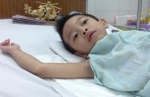 Bé Đức đã có bàng quang