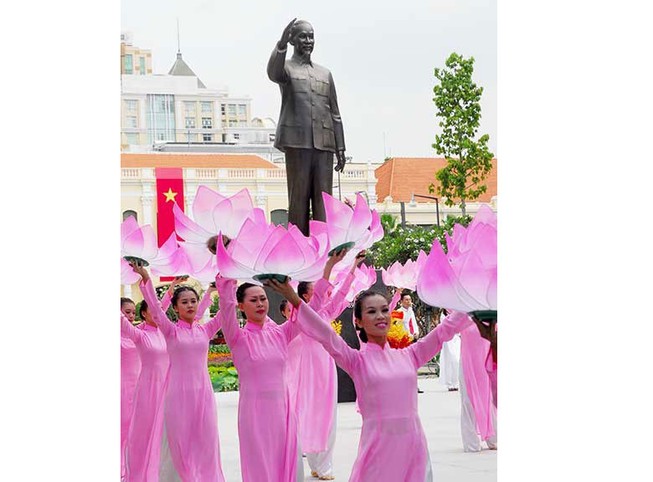 Chương trình đặc biệt ‘Hồ Chí Minh đẹp nhất tên Người’