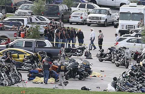 Các băng nhóm ở bang Texas đấu súng như phim