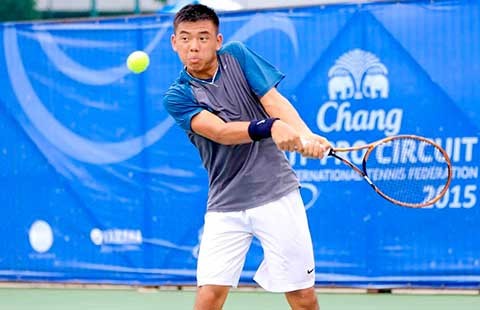 Tay vợt Lý Hoàng Nam bỏ SEA Games, chọn đấu trường trẻ thế giới