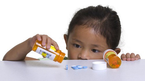 Kháng sinh làm trẻ béo phì về sau