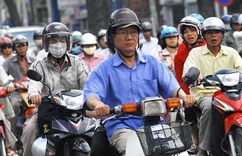 Đề xuất bỏ phí xe máy