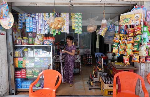 Cấp giấy hồng: Dân phải chạy lòng vòng hỏi thăm