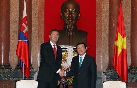 Việt Nam-Slovakia thúc đẩy hợp tác quốc phòng