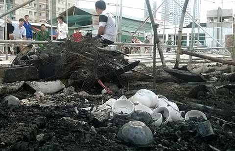 Vụ cháy lán trại: ‘Xót lắm nhưng mình không sao là ổn rồi’
