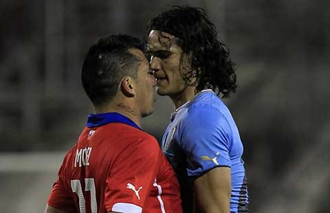 Tứ kết Copa America, Chile - Uruguay (1-0): ĐKVĐ mất ngôi
