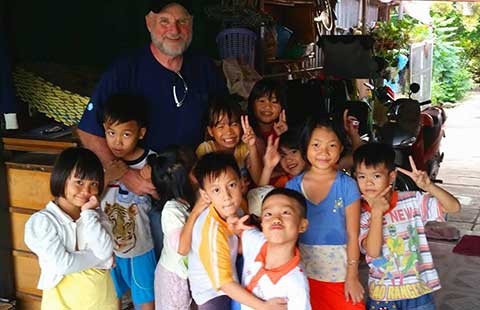 Trẻ ở ngôi nhà Hạnh Phúc sẽ thất học?