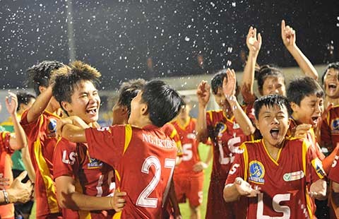 Bóng đá nữ TP.HCM VĐQG 2015: Năm năm một giấc mơ vàng