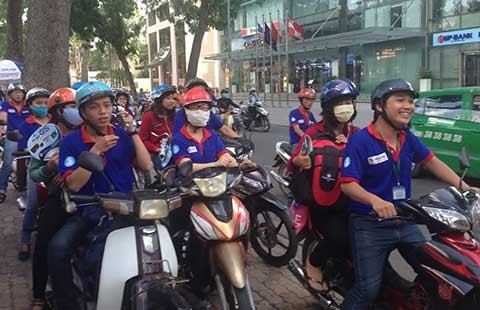 Thí sinh ồ ạt đổ về TP.HCM