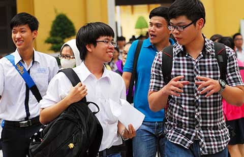 Ngày đầu thi THPT Quốc gia 2015: Đề thi làm thí sinh hài lòng