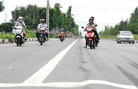 Đường ngàn tỉ chưa xong đã lún