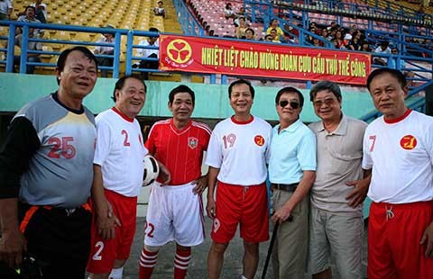 Gặp gỡ bạn cũ hai miền